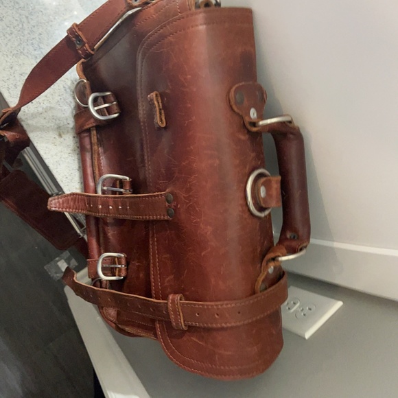 Saddleback Briefcase - Picture 4 of 6